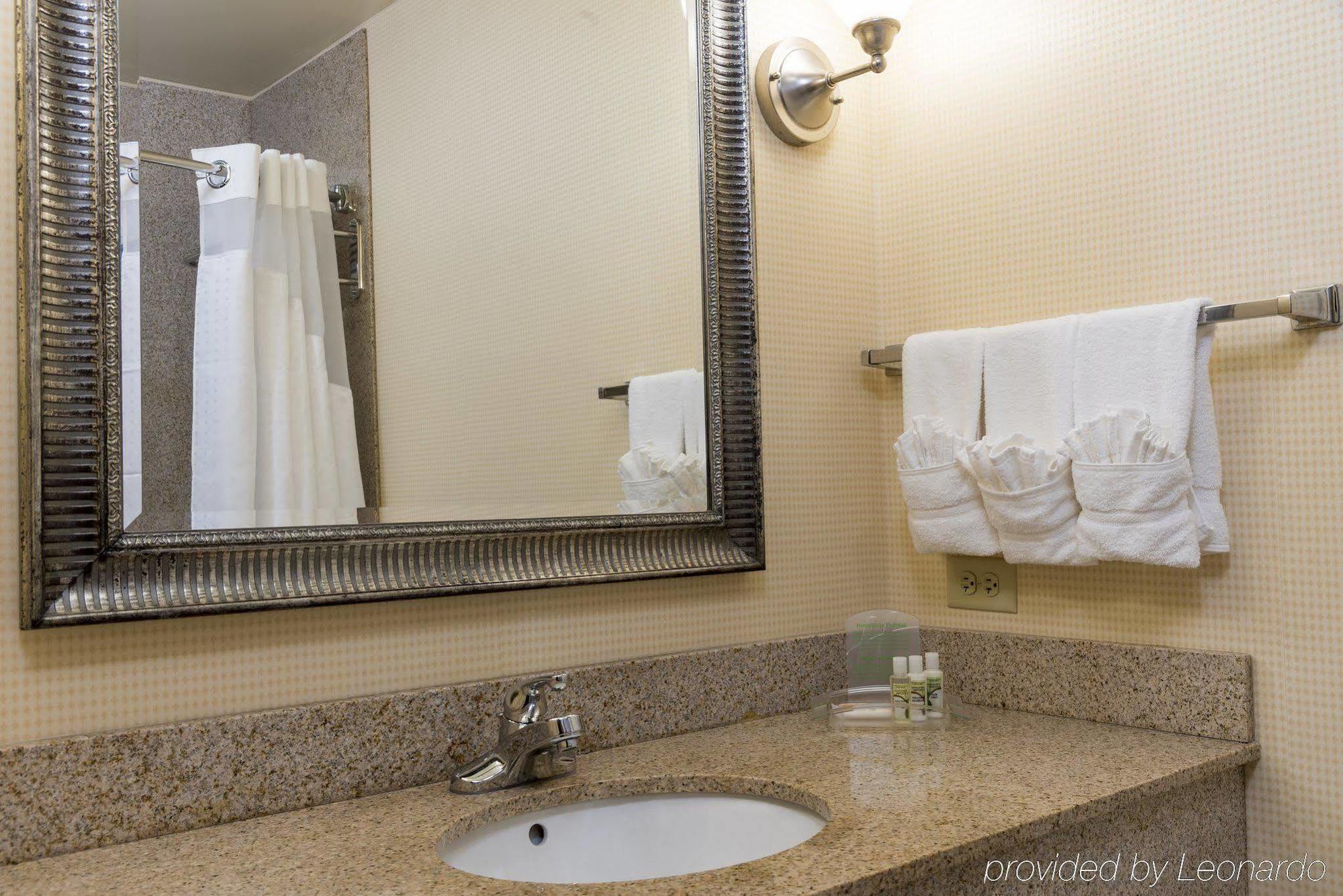 Holiday Inn Aurora North - Naperville By Ihg Bagian luar foto