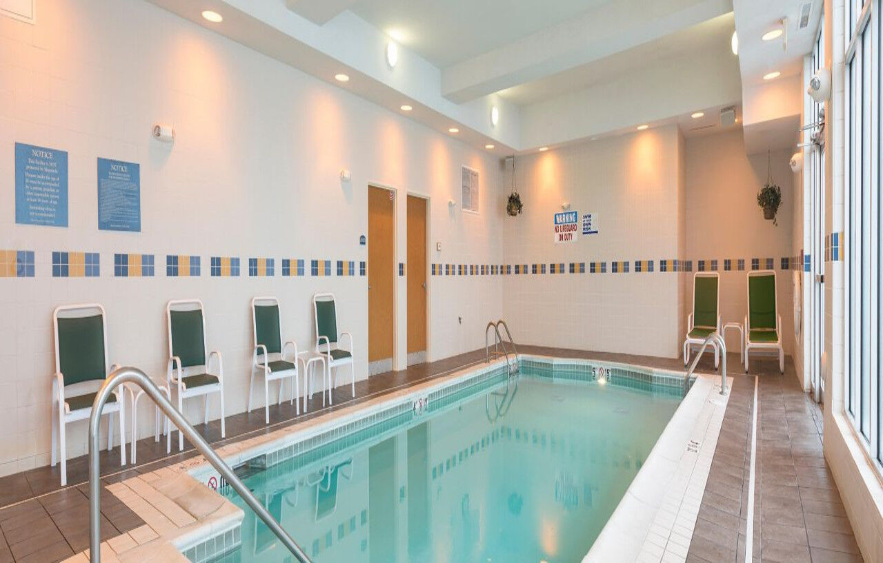 Holiday Inn Aurora North - Naperville By Ihg Bagian luar foto